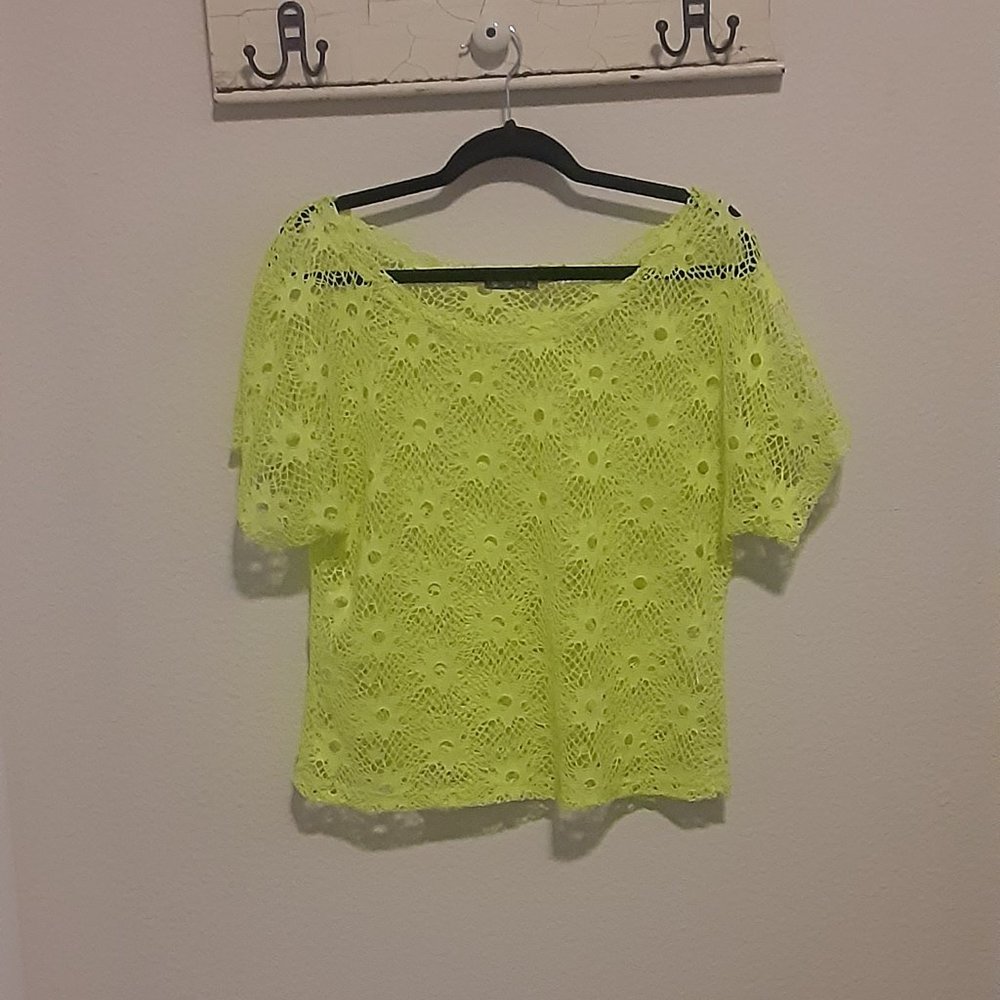 Neon Yellow Womens Medium B-Split Crochet Top
